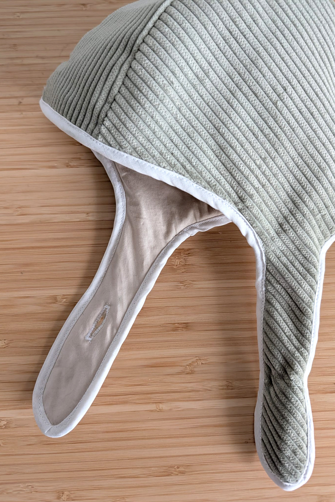 Corduroy Bonnet